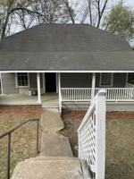 featured image of 1206 Troup St