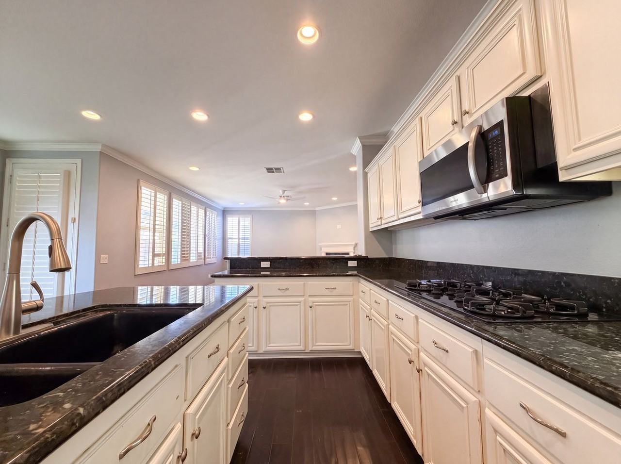 25702 Chestnut Way #NA - Photo 3 of 17