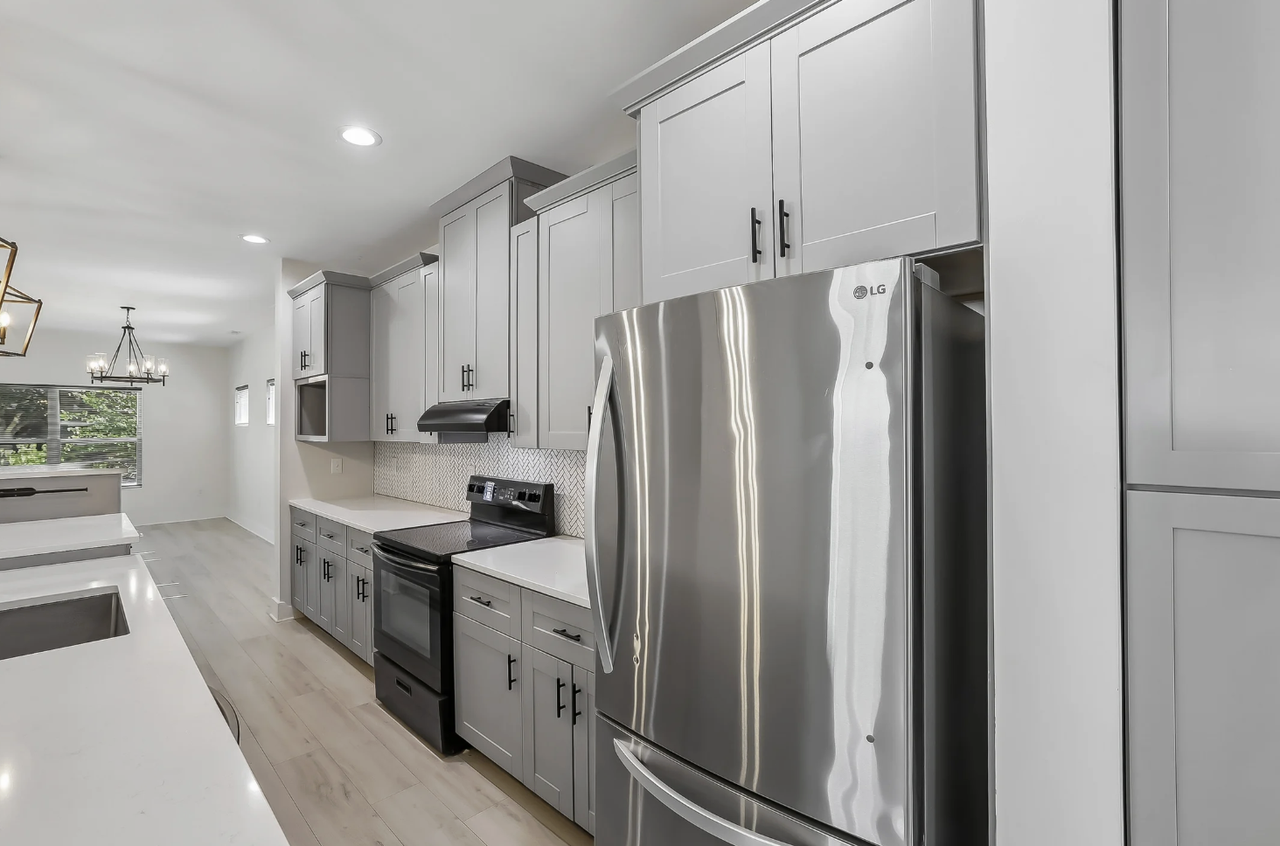 402 Sanders St #NA - Photo 5 of 13
