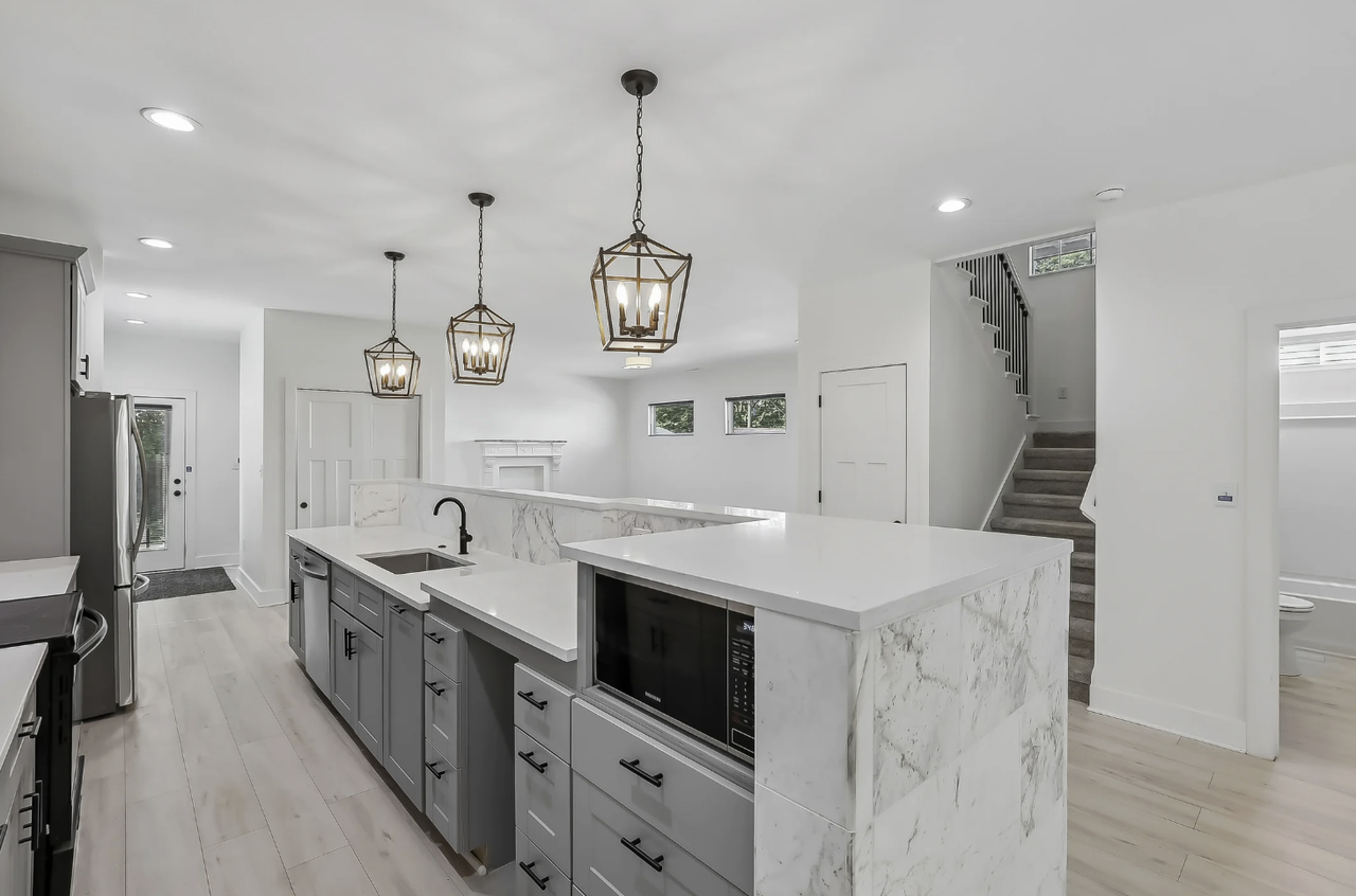 402 Sanders St #NA - Photo 6 of 13