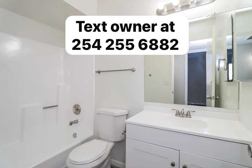 8703 W Golden Ln #NA - Photo 6 of 7