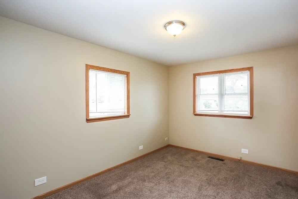 535 Norridge Ln #NA - Photo 4 of 7