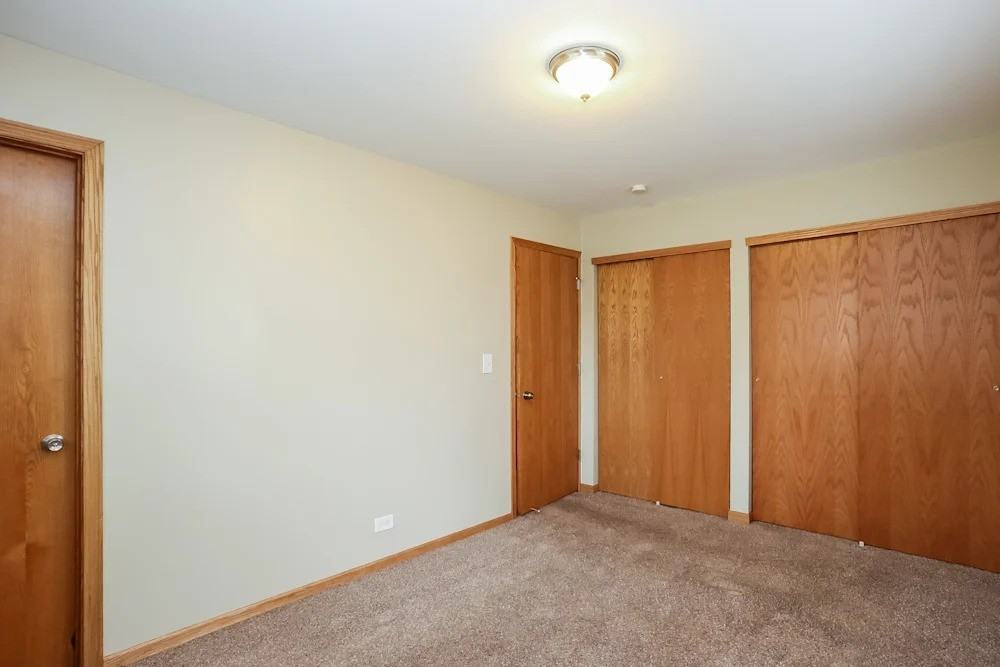 535 Norridge Ln #NA - Photo 5 of 7