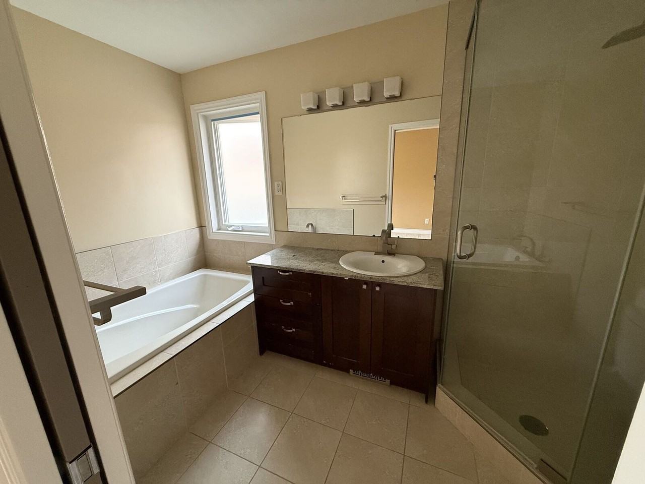 532 52 Ave Sw - Photo 7 of 16