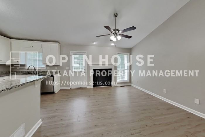 5333 Highpoint Rd - Photo 4 of 20