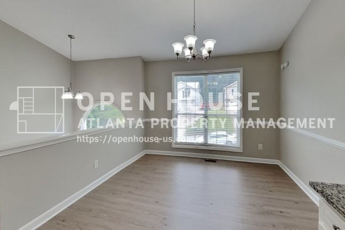 5333 Highpoint Rd - Photo 6 of 20