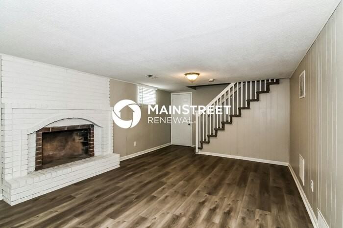 15933 E 41st St S - Photo 5 of 17
