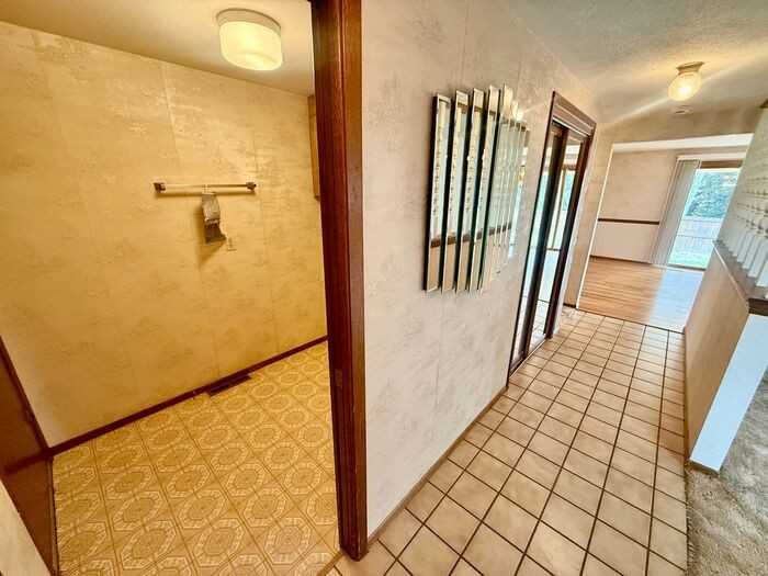 4808 N Franklin Ave - Photo 3 of 28