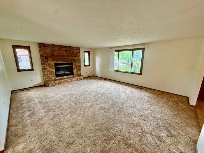 4808 N Franklin Ave - Photo 7 of 28