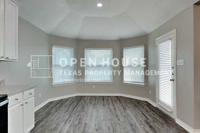8227 Sports Haven Dr - Photo 7 of 22