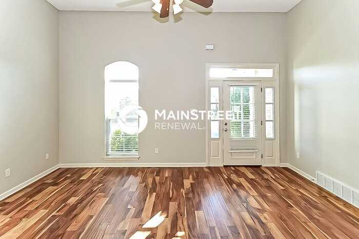 10186 Morning Hill Dr - Photo 4 of 17