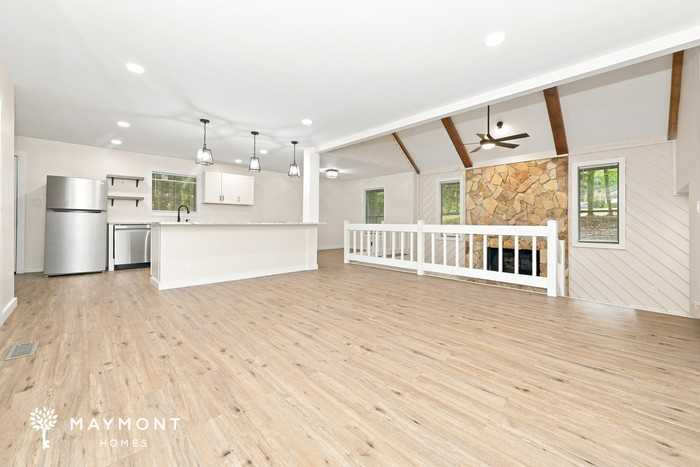 600 Ponderosa Ct - Photo 6 of 17