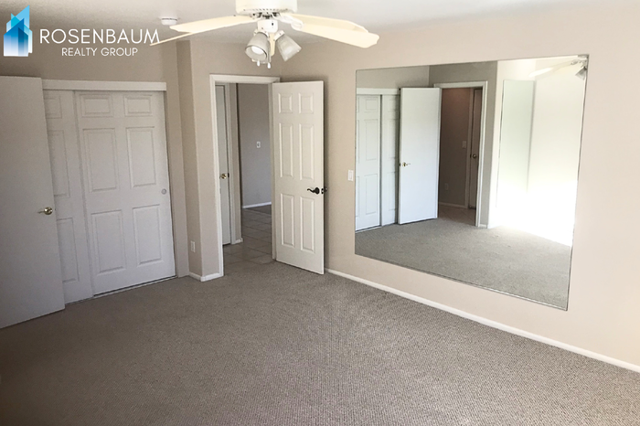 8736 W Lockland Ct - Photo 5 of 27