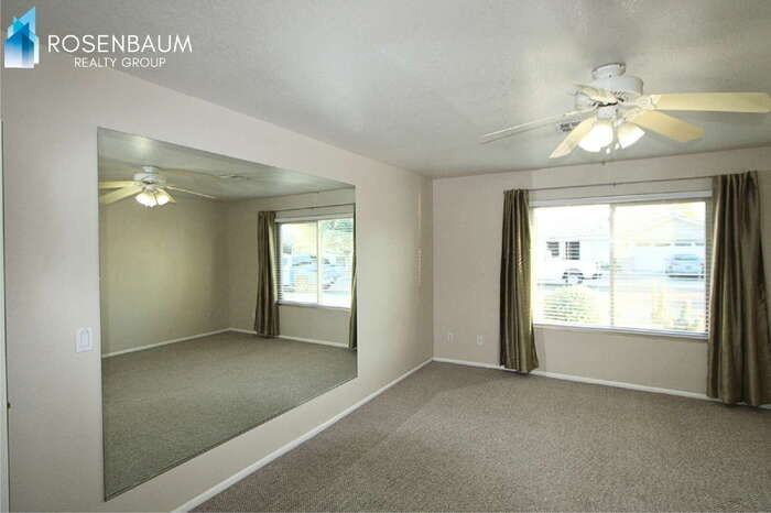 8736 W Lockland Ct - Photo 6 of 27