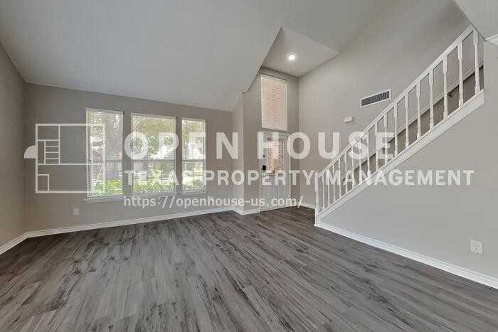 1211 Atlanta Dr - Photo 5 of 31