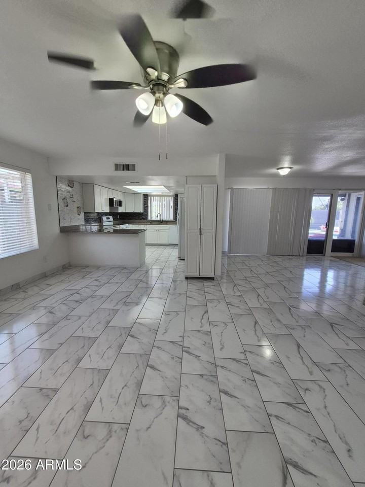 517 W Peralta Ave - Photo 4 of 20