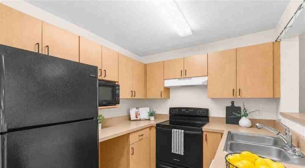 211 North Ave #1225 - Photo 5 of 18