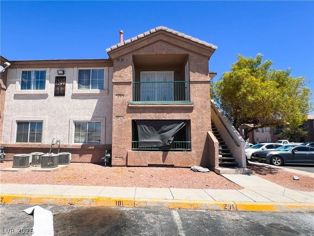 1520 Ben Or St #202 - Photo 6 of 50