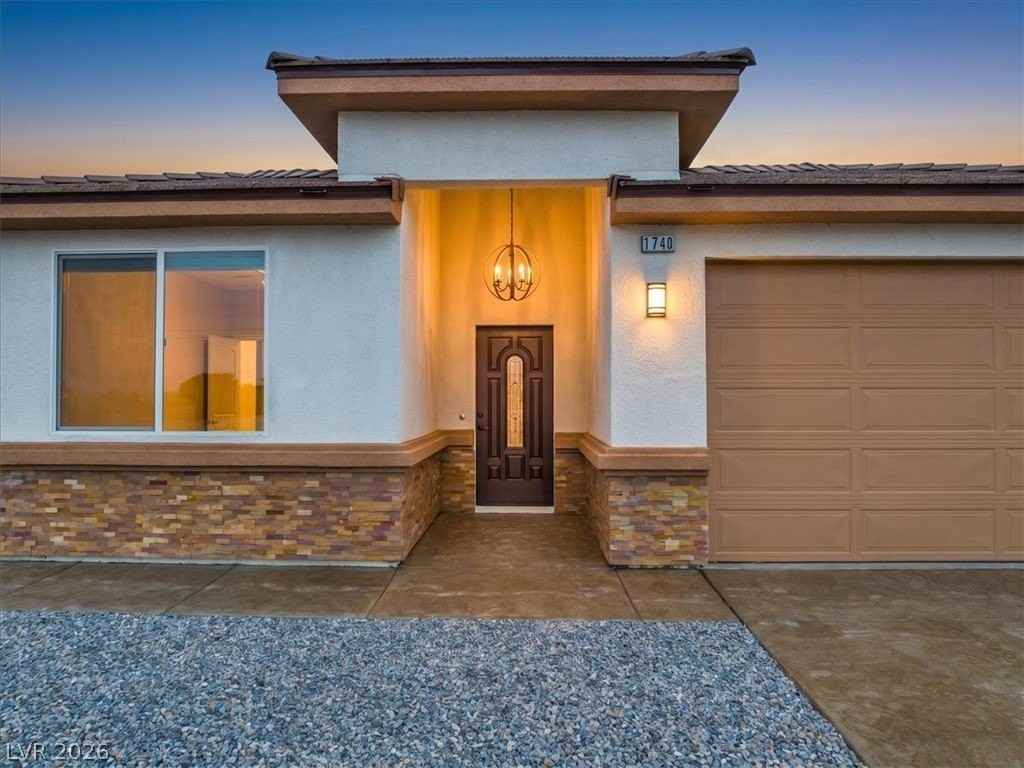 1740 Jerome Ln - Photo 5 of 50
