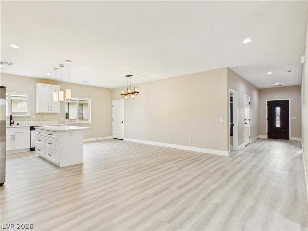 1740 Jerome Ln - Photo 6 of 50