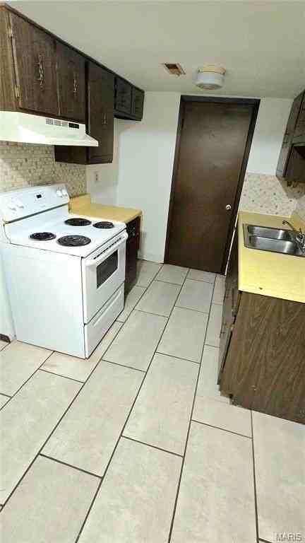1908 Muren Blvd #7 - Photo 2 of 5