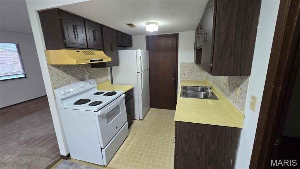 1911 E D St #8 - Photo 2 of 6
