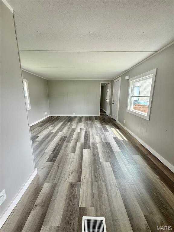 6 N Railroad St - Photo 3 of 14