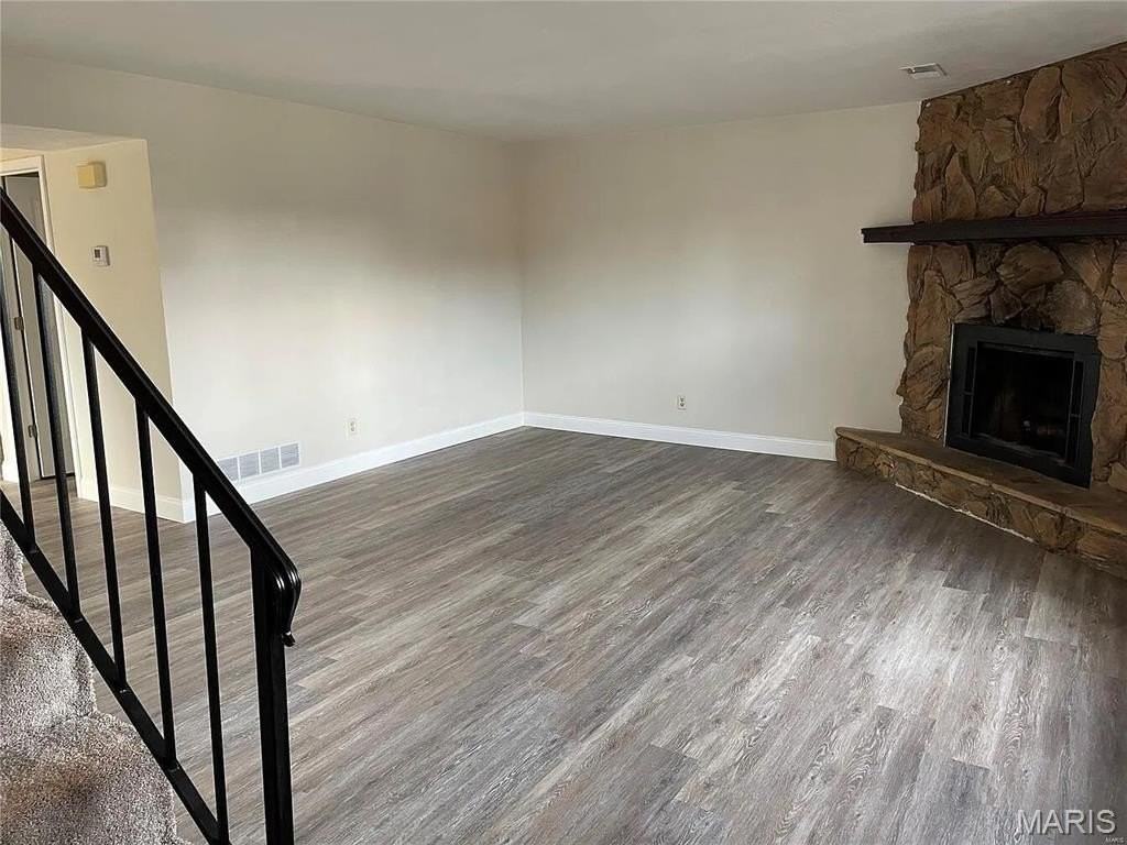 711 Plankway Dr - Photo 3 of 26