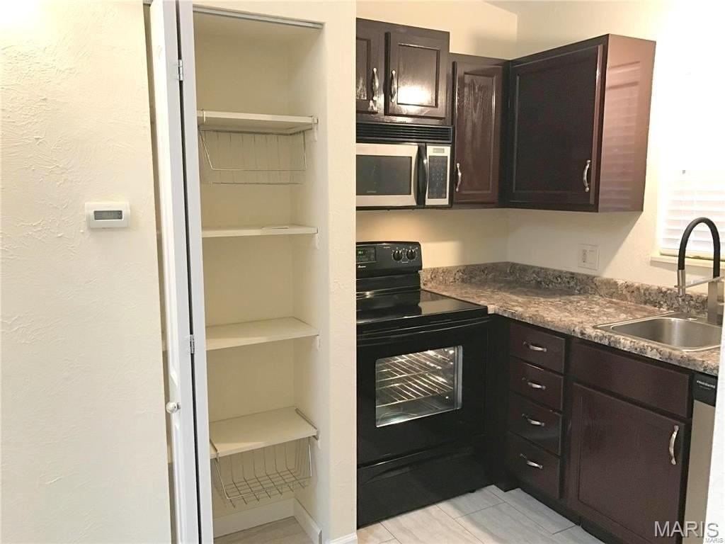 86 Peachtree Ln - Photo 6 of 14