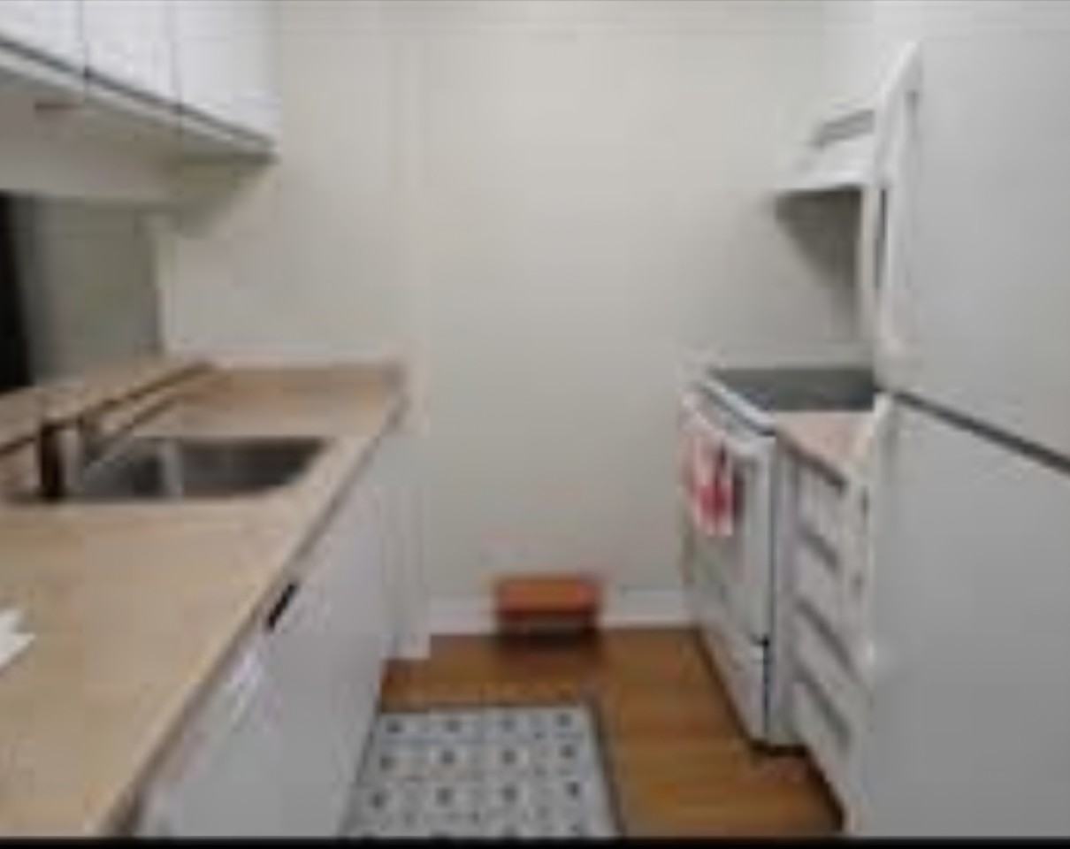 1320 Richmond Road - Photo 4 of 9