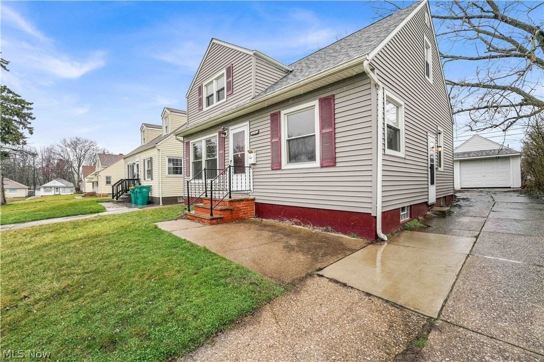 18721 Fairway Ave - Photo 6 of 24