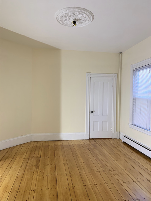 Cedar St & Broadway #1b - Photo 2 of 6
