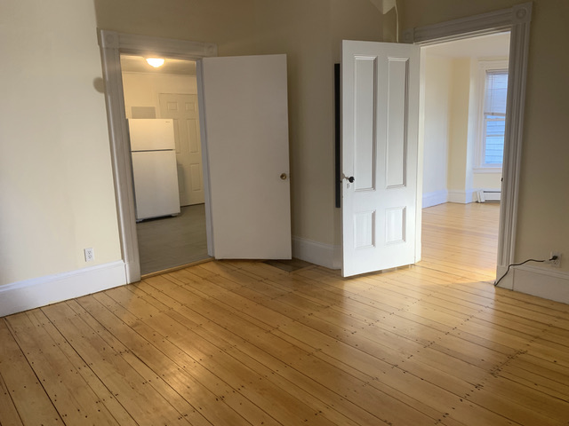 Cedar St & Broadway #1b - Photo 5 of 6