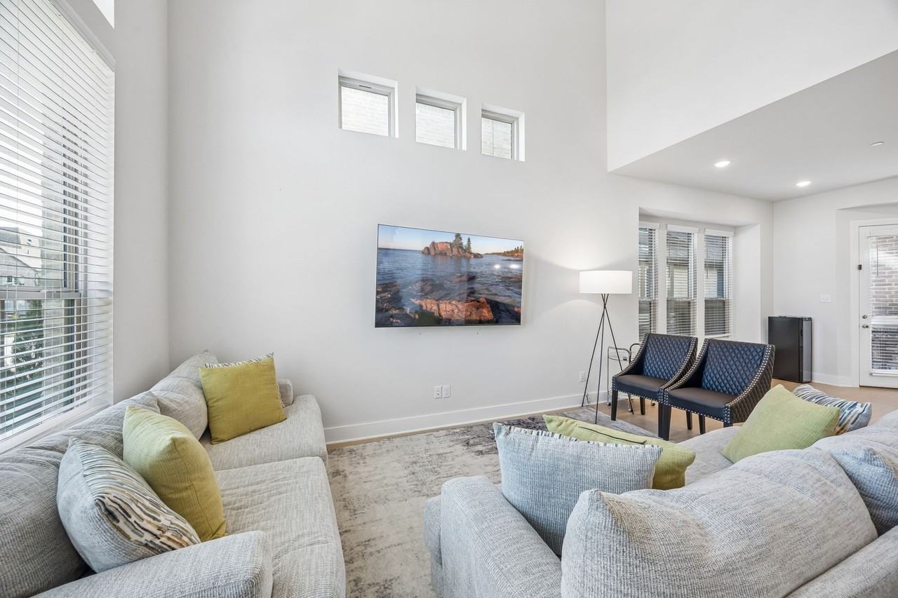 2624 Fiddler Way - Photo 4 of 26