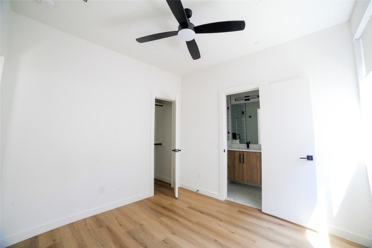 3616 San Jacinto St #101 - Photo 7 of 39