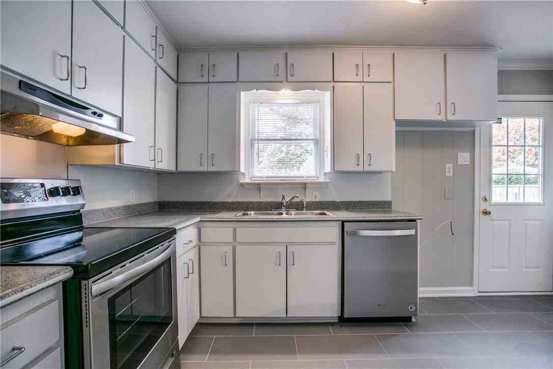 11309 Ulloa Ln - Photo 5 of 23