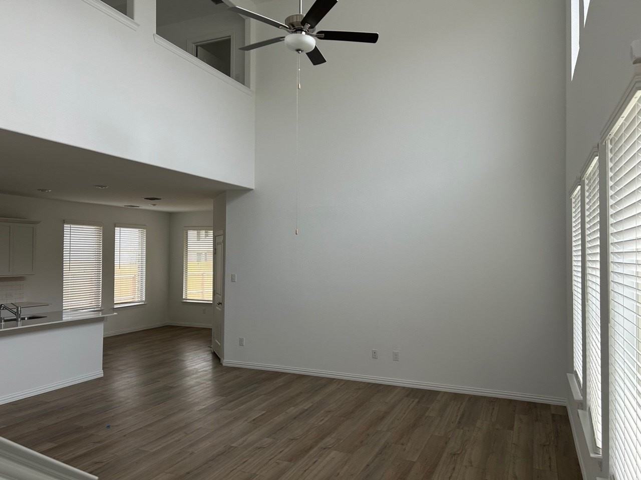 2517 Maplehurst Dr - Photo 4 of 38