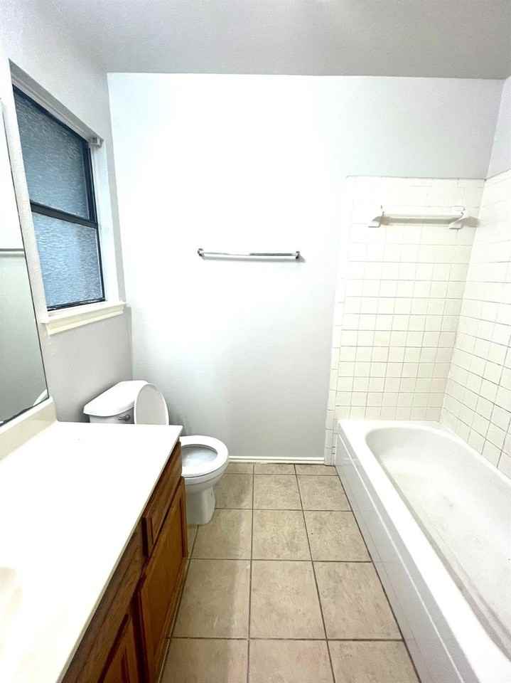 1401 Marigold Dr - Photo 5 of 5
