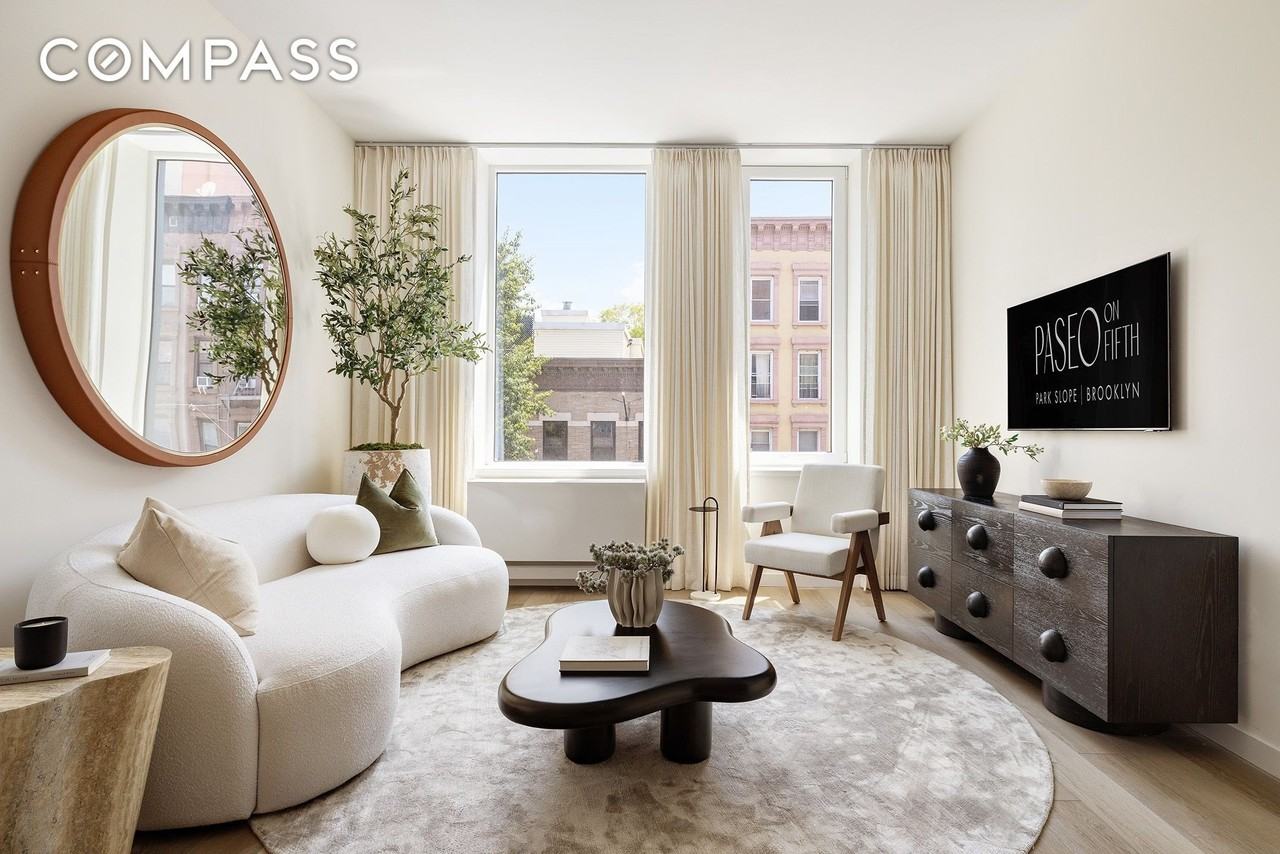 50 Paseo Pl #304 - Photo 2 of 7