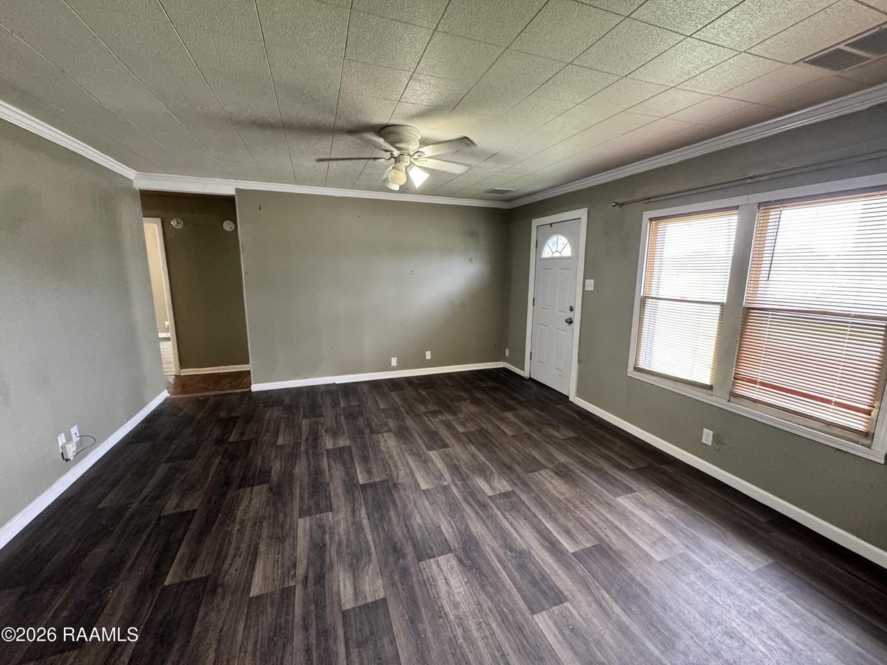 101 Conrad St - Photo 4 of 15