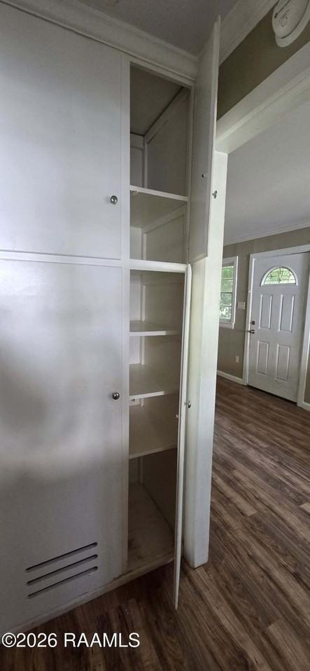 519 Choctaw Dr - Photo 4 of 12