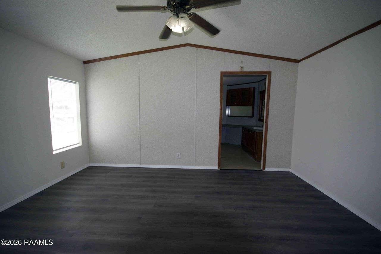 3467 Cleopha Rd - Photo 2 of 14
