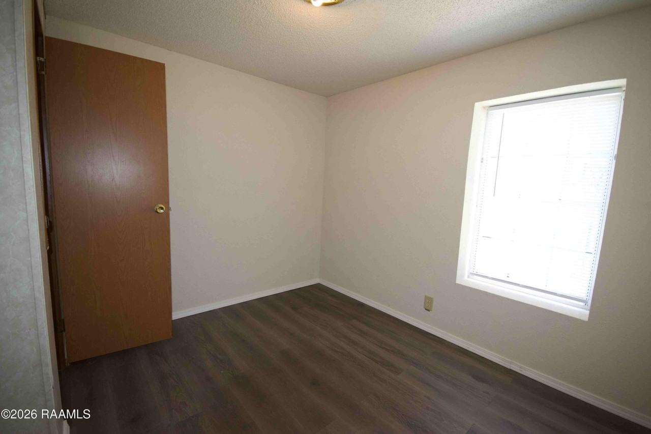 3467 Cleopha Rd - Photo 4 of 14