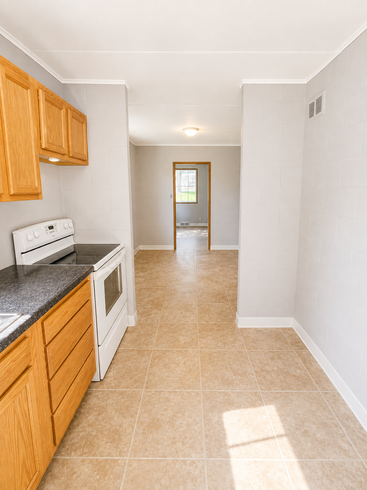 908 Pleasant Avenue North - Photo 5 of 14