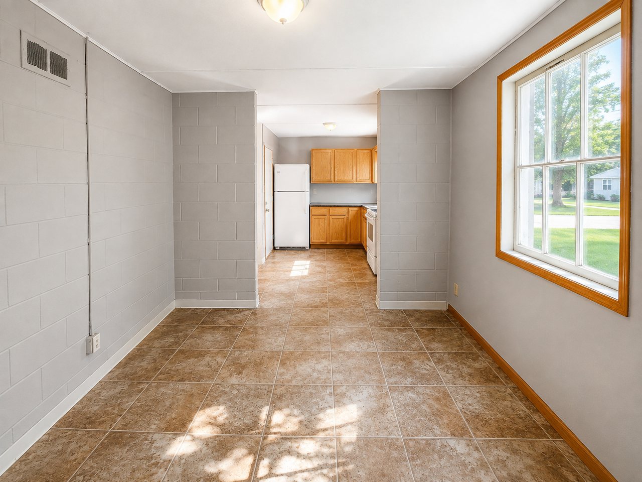 908 Pleasant Avenue North - Photo 7 of 14