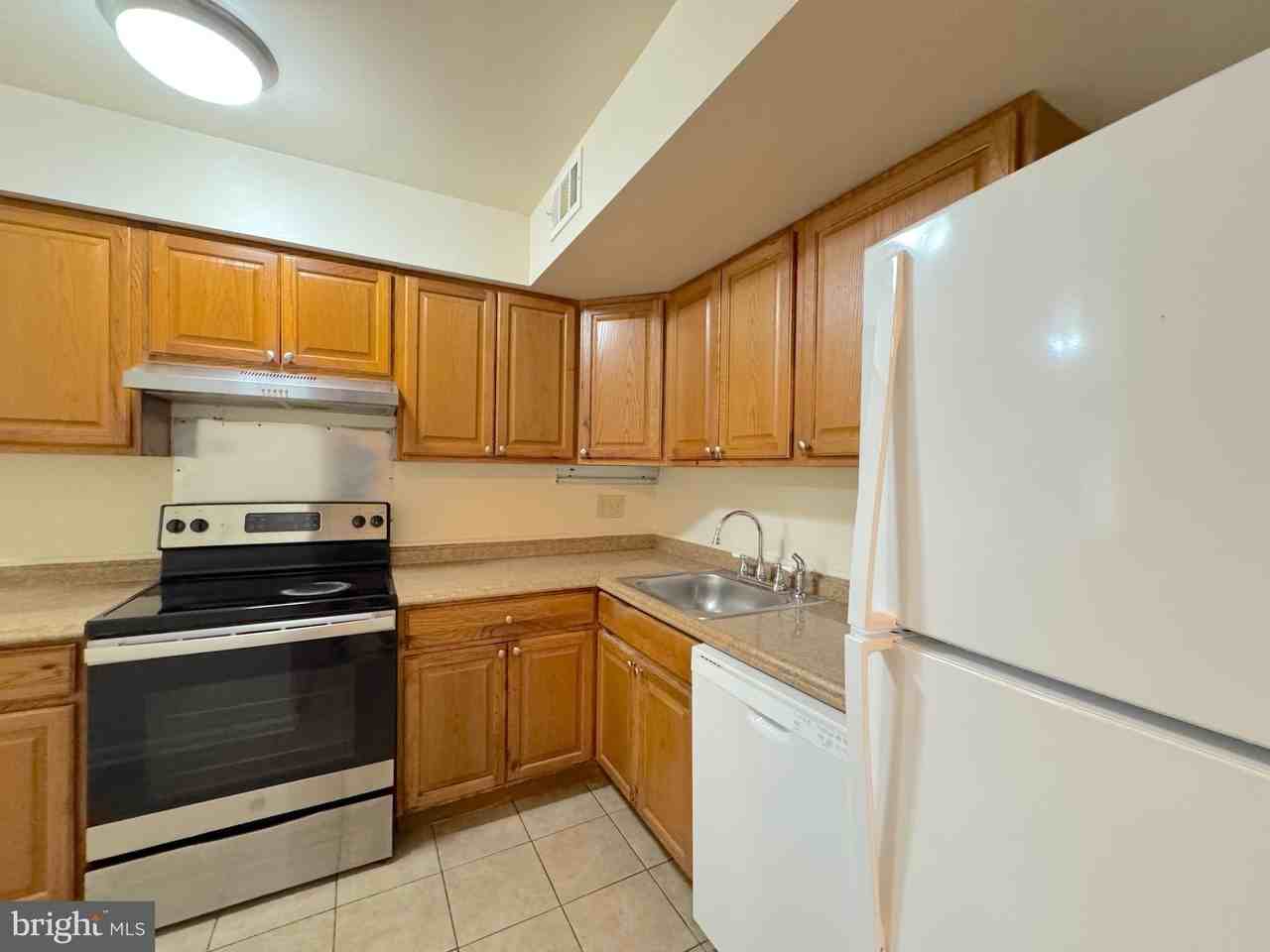 4657 Logsdon Dr - Photo 6 of 20
