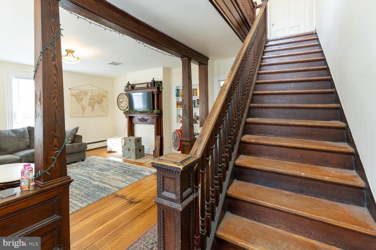 106 N Main St - Photo 6 of 28