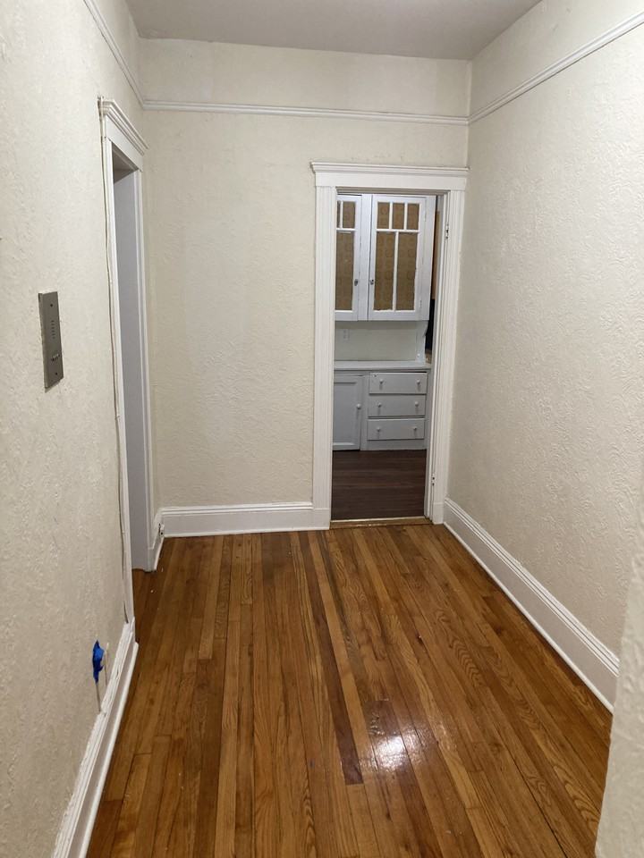 1632 Commonwealth Avenue - Photo 3 of 11