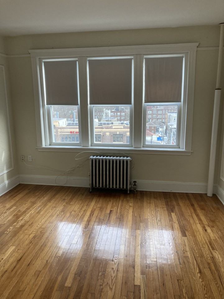 1632 Commonwealth Avenue - Photo 5 of 11