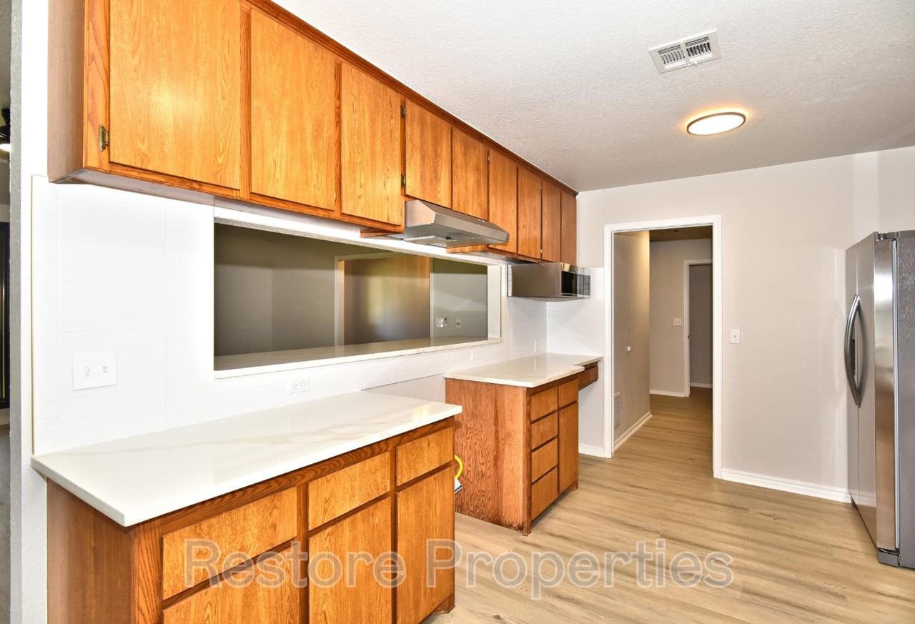 1317 N 1st St - Photo 6 of 10